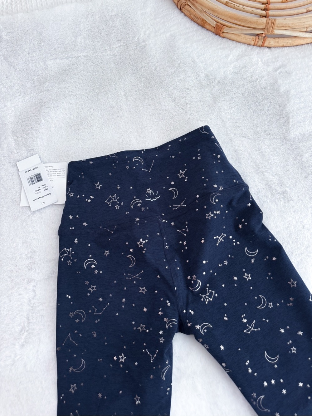 Beyond Yoga Softshine High Waisted Midi Leggings Navy Constellation Cosmic NWT S - Picture 11 of 14